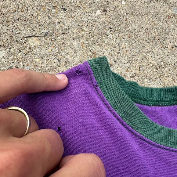 Vintage 90’s Macgregor Two Toned Sun Faded T Shirt - Picture 8 of 8